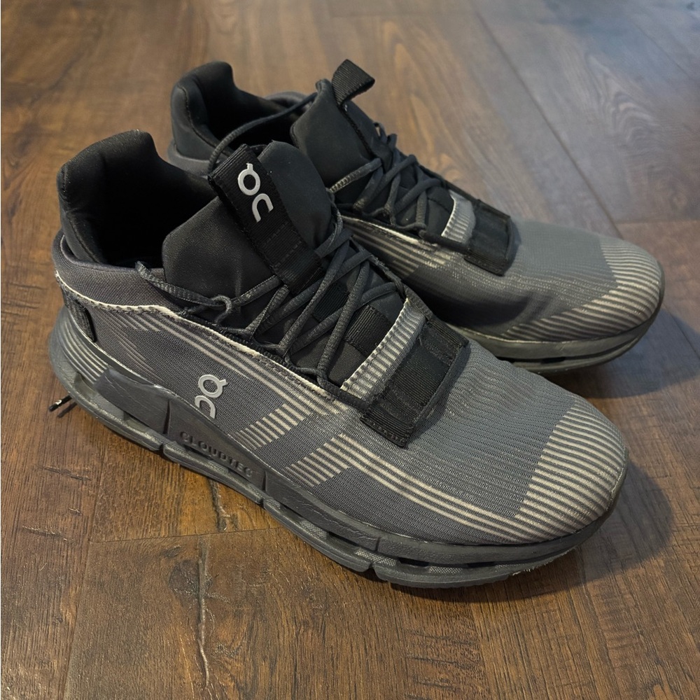 On Running Women’s Black and Gray Sneakers